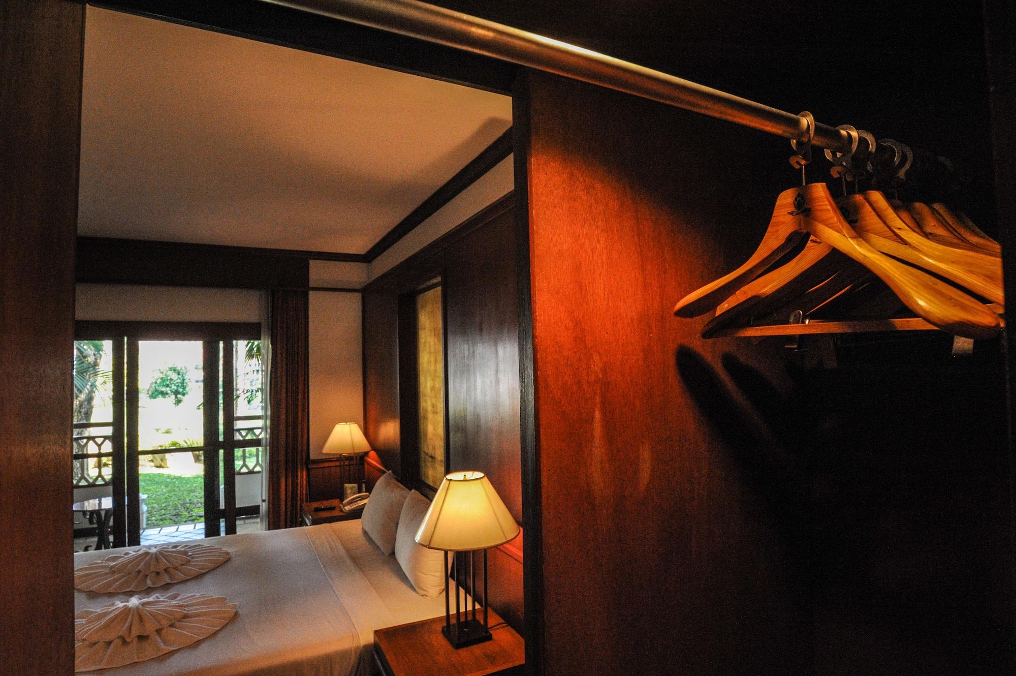 Suan Bua Hotel & Resort Ban Pong  Luaran gambar