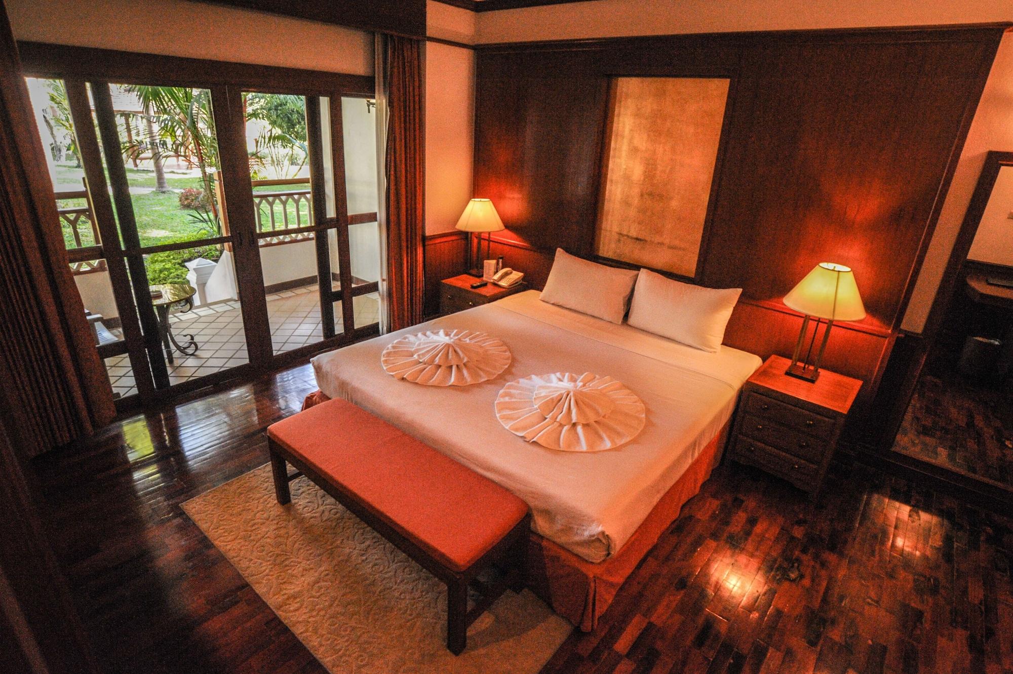 Suan Bua Hotel & Resort Ban Pong  Luaran gambar