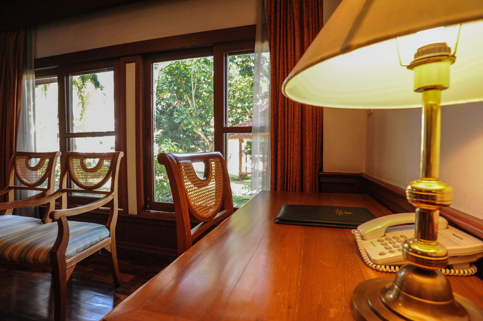 Suan Bua Hotel & Resort Ban Pong  Luaran gambar