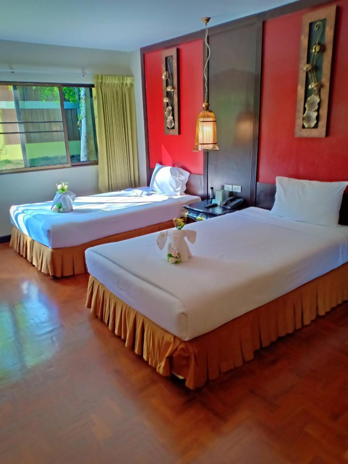 Suan Bua Hotel & Resort Ban Pong  Luaran gambar