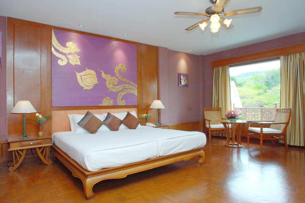 Suan Bua Hotel & Resort Ban Pong  Bilik gambar