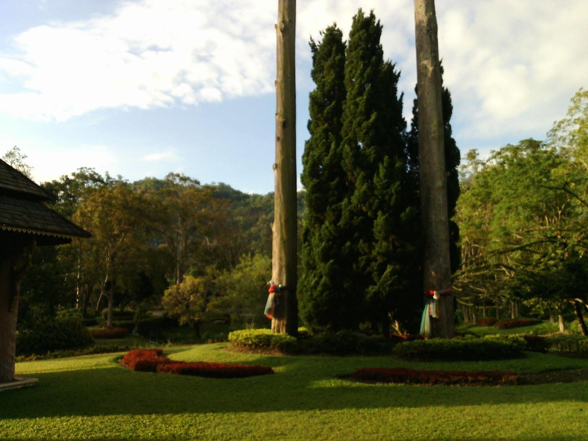 Suan Bua Hotel & Resort Ban Pong  Luaran gambar