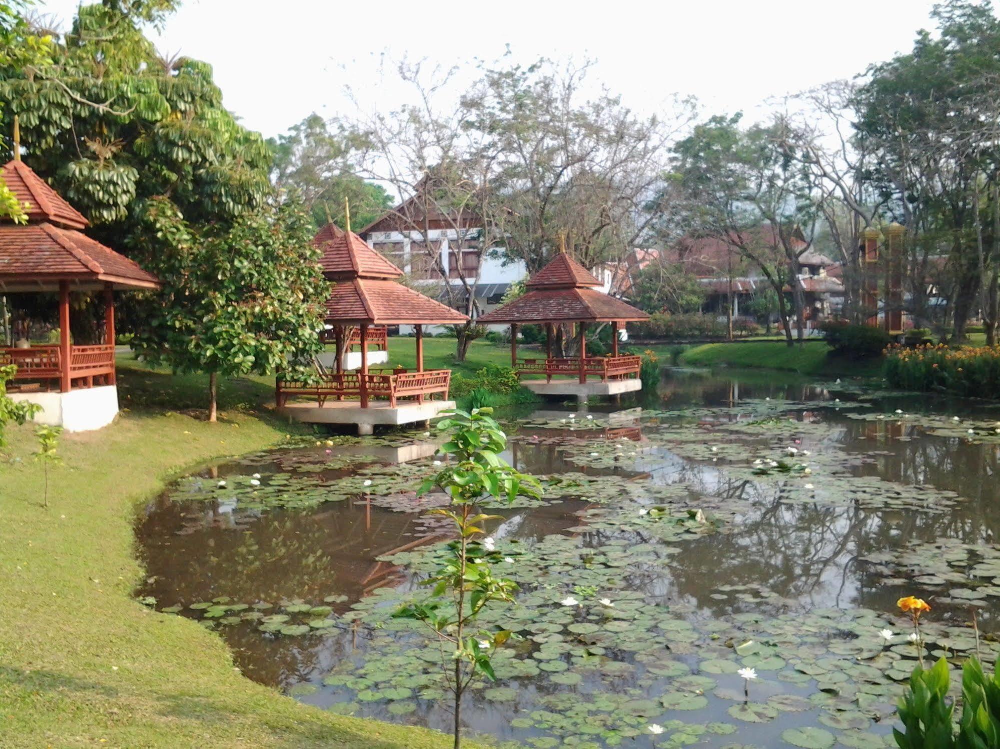 Suan Bua Hotel & Resort Ban Pong  Luaran gambar