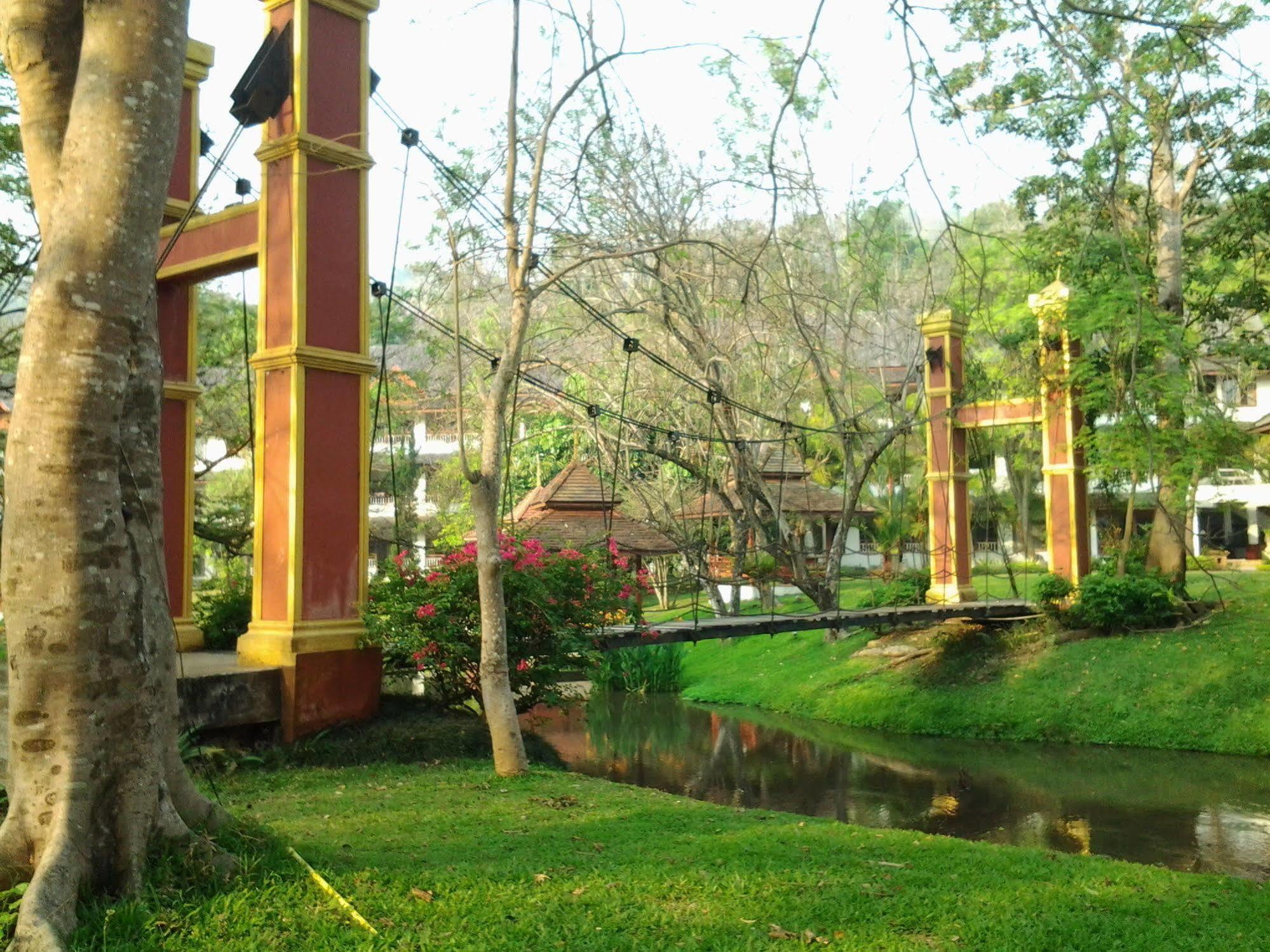 Suan Bua Hotel & Resort Ban Pong  Luaran gambar