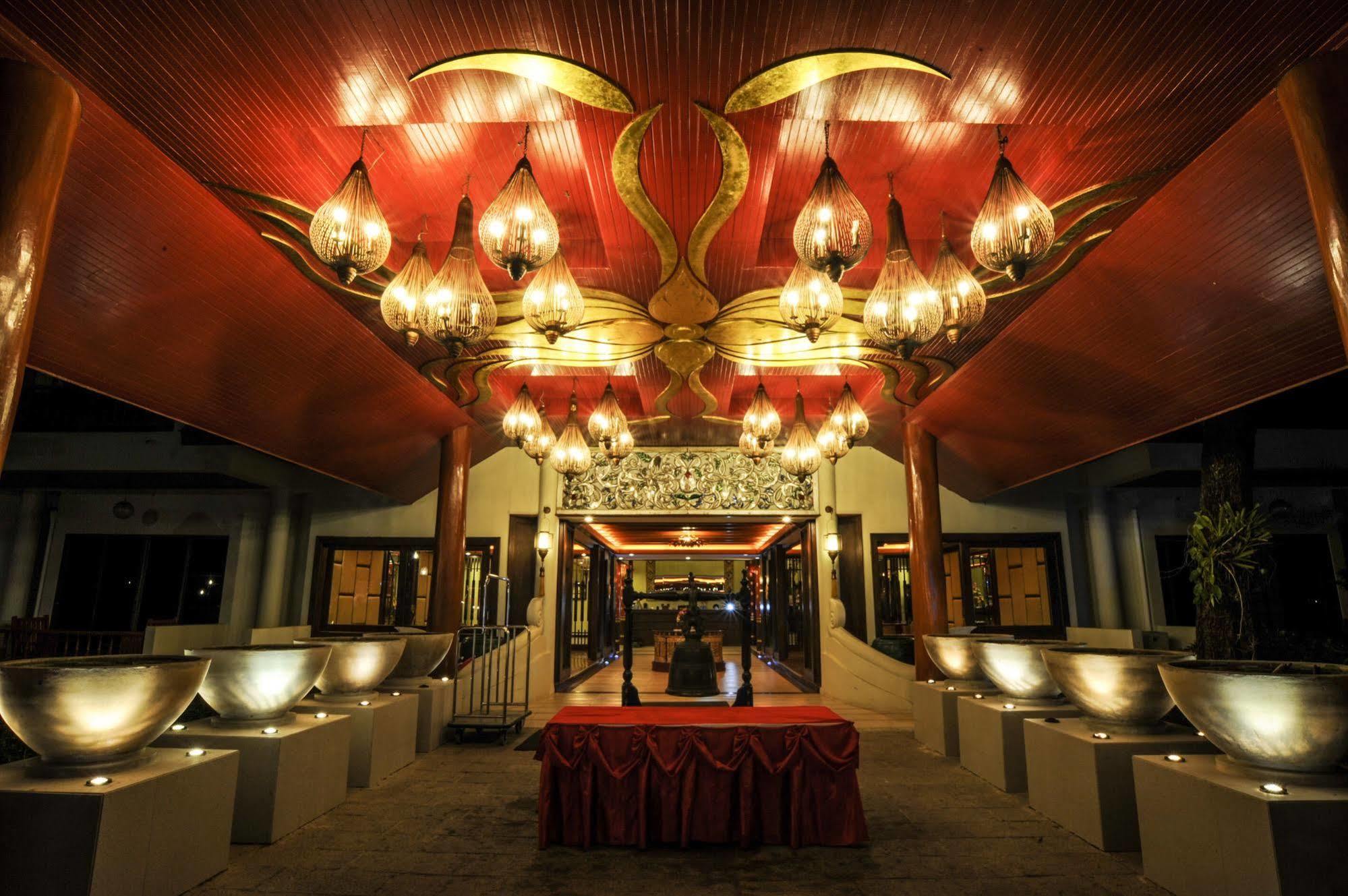 Suan Bua Hotel & Resort Ban Pong  Luaran gambar