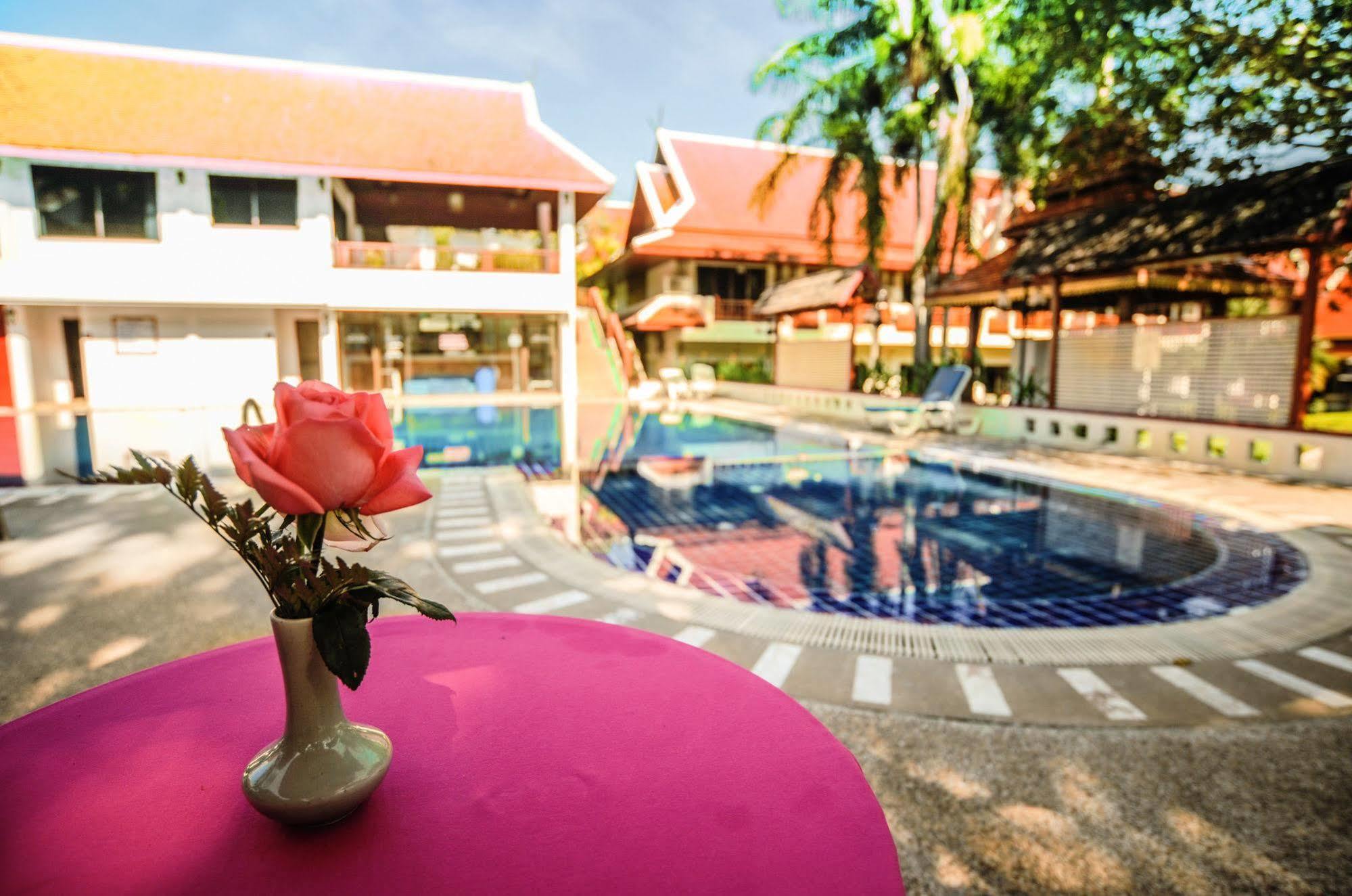 Suan Bua Hotel & Resort Ban Pong  Luaran gambar