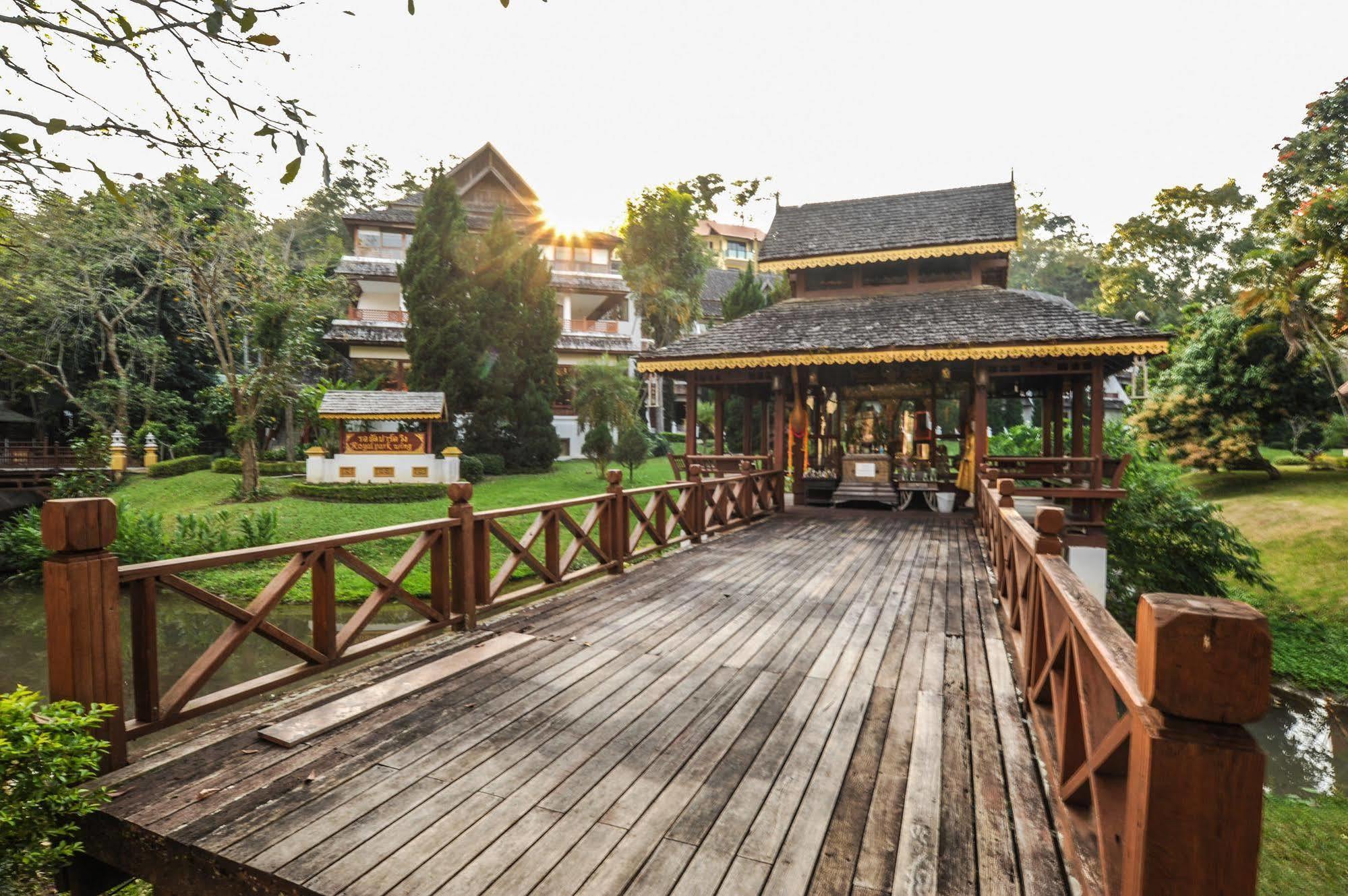 Suan Bua Hotel & Resort Ban Pong  Luaran gambar